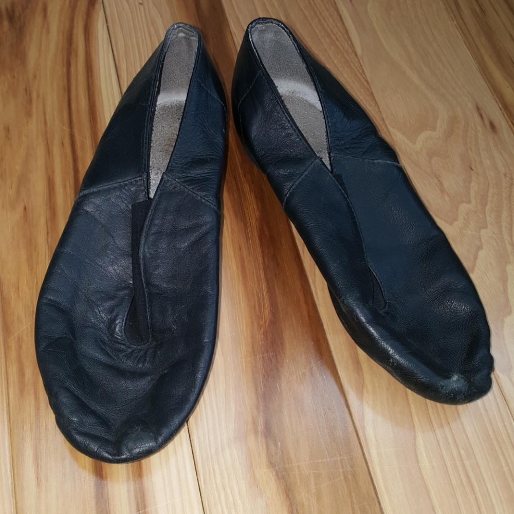 Dance shoes